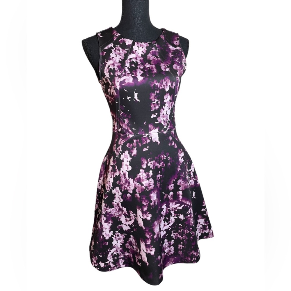 Jennifer Lopez Magenta Purple Abstract Fit & Flare Scuba Dress Size 4 - Picture 2 of 11